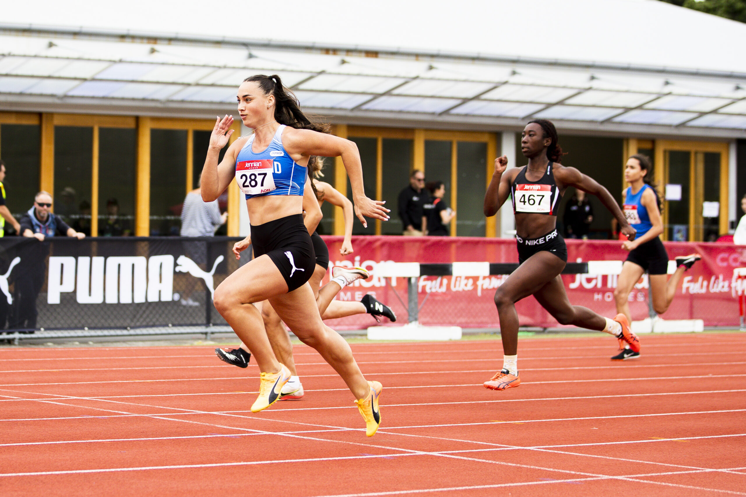 年带领英格 年带领英格